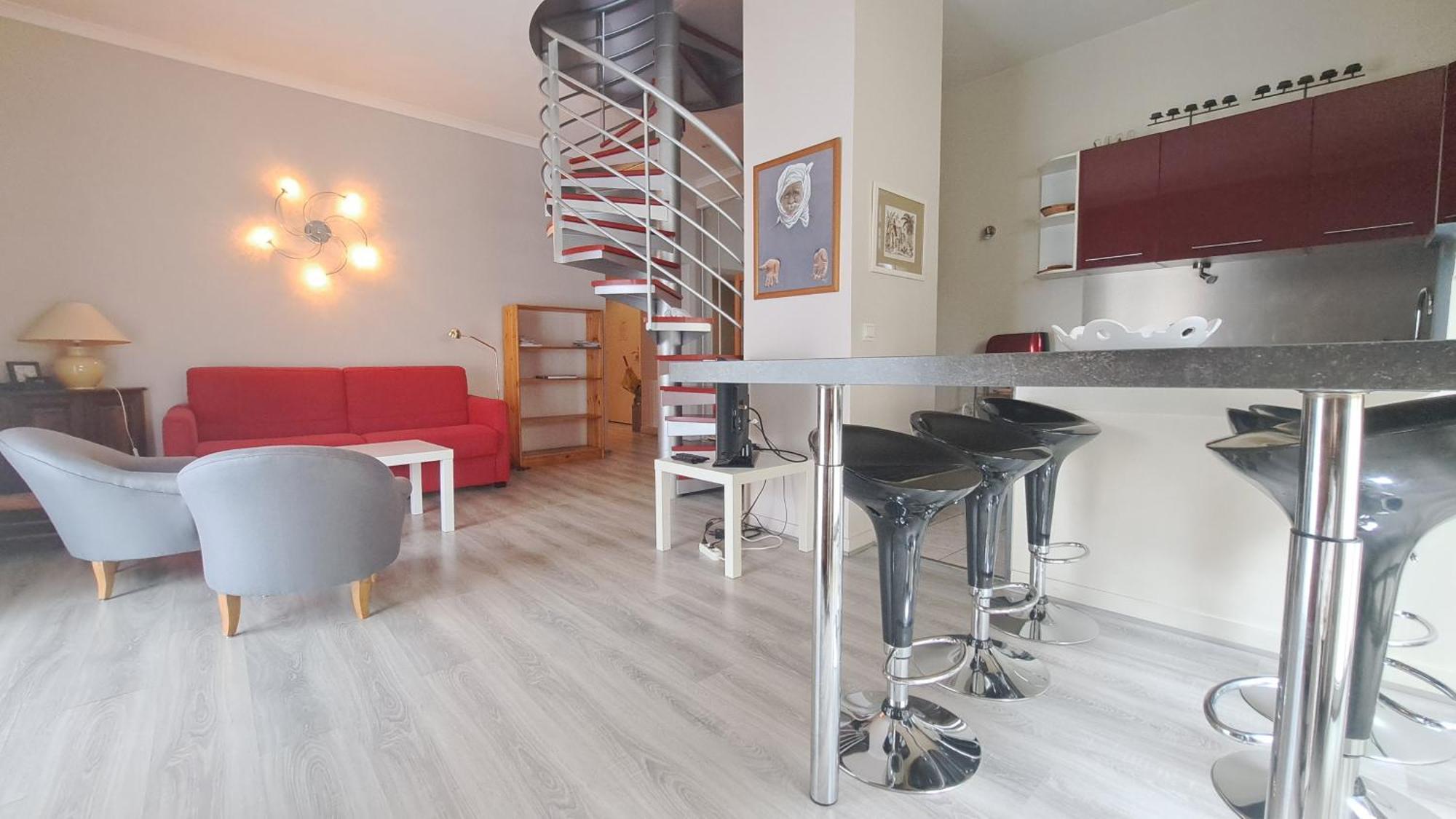 Duplex Quartier Cathedrale Parking Prive Apartment Tours Exterior photo